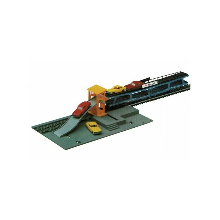 Hornby Railroad Car Unloading Terminal R8263